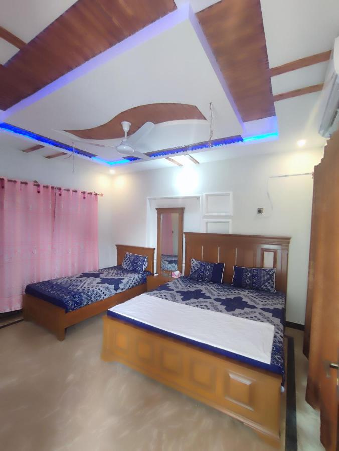 Lavish Inn イスラマバード エクステリア 写真